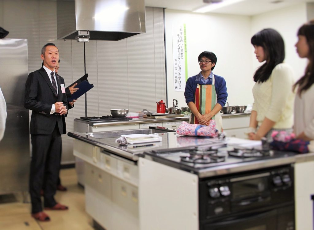 %e7%a7%8b%e7%94%b0%e7%94%b7%e5%ad%90%ef%bc%93%ef%bc%8d%ef%bc%91%e3%80%80%e7%90%86%e4%ba%8b%e9%95%b7%e6%8c%a8%e6%8b%b6